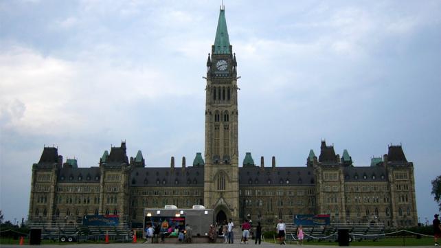 "Parlement ottawa complete before evening show"