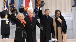 "Obamas and Bidens at Lincoln Memorial 1-18-09 hires 090118-N-9954T-057" by Petty Officer 2nd Class George Trian